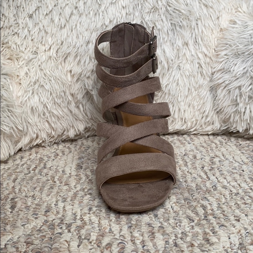 Universal Thread Block Strappy Heels - image 3